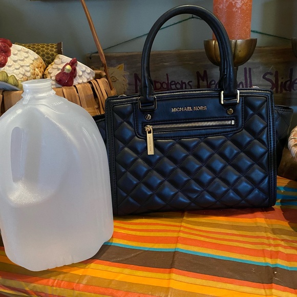 MICHAEL KORS Selma Black Quilted Leather Crossbody Satchel Shoulder Bag - Picture 16 of 16